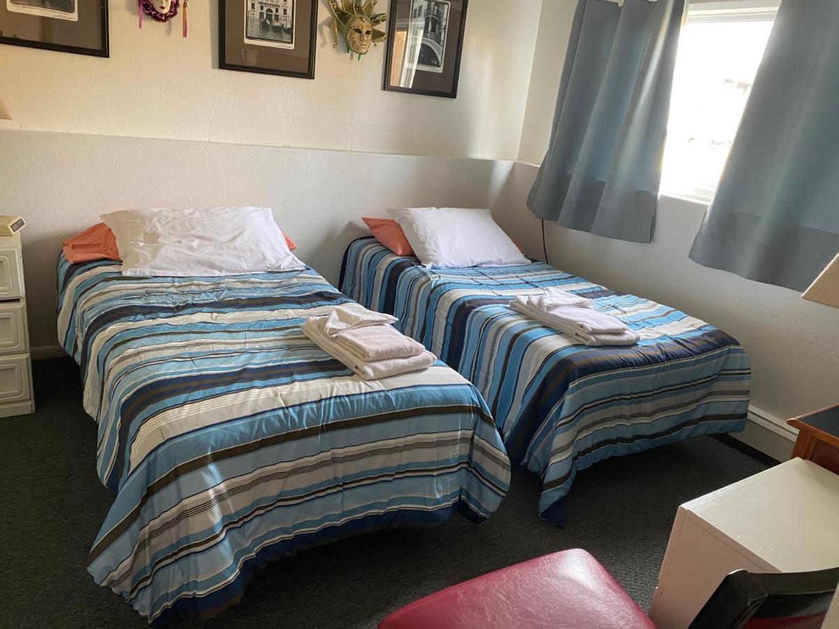Alaska European Bed & Breakfast Anchorage Ngoại thất bức ảnh